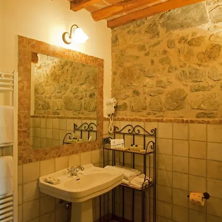 Bio La Bell'antiglia Farm stay Montemerano